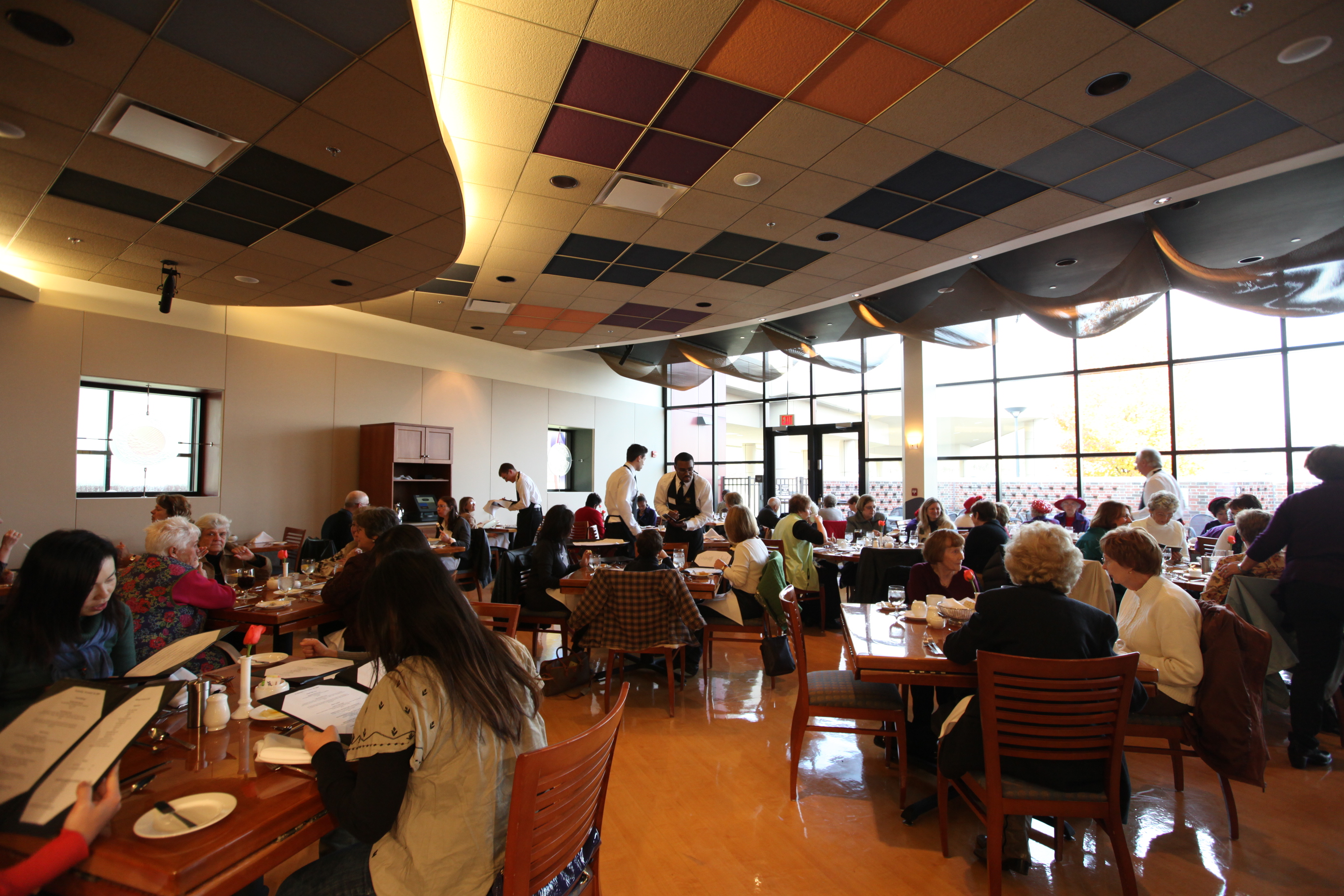 Photo of American Harvest dining room